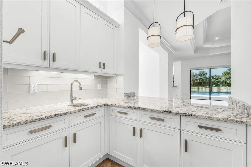 Caldera Circle Naples, FL 34119