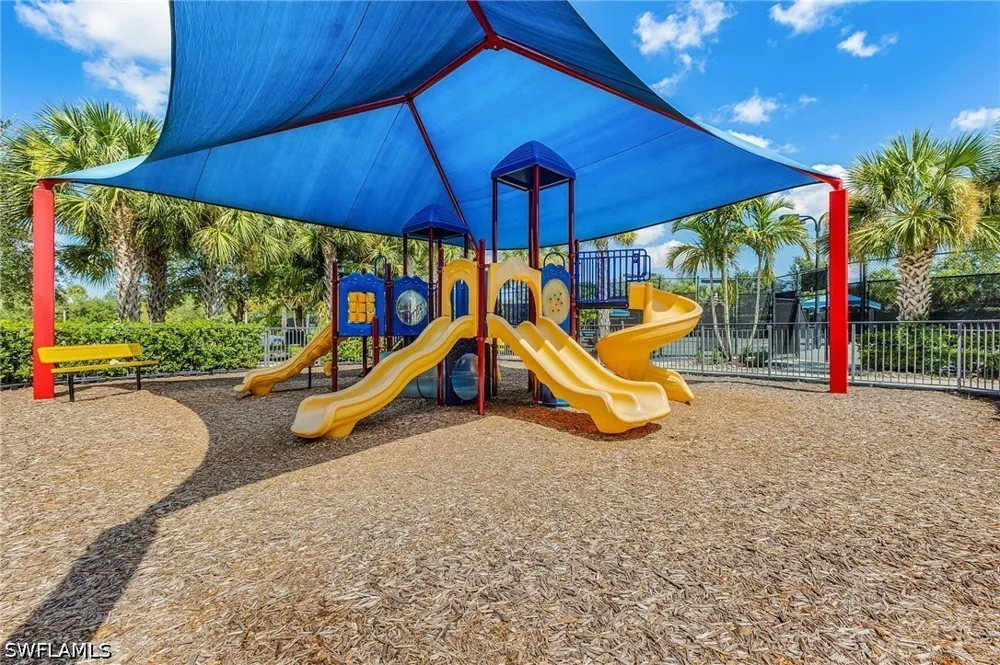 Caldera Circle Naples, FL 34119