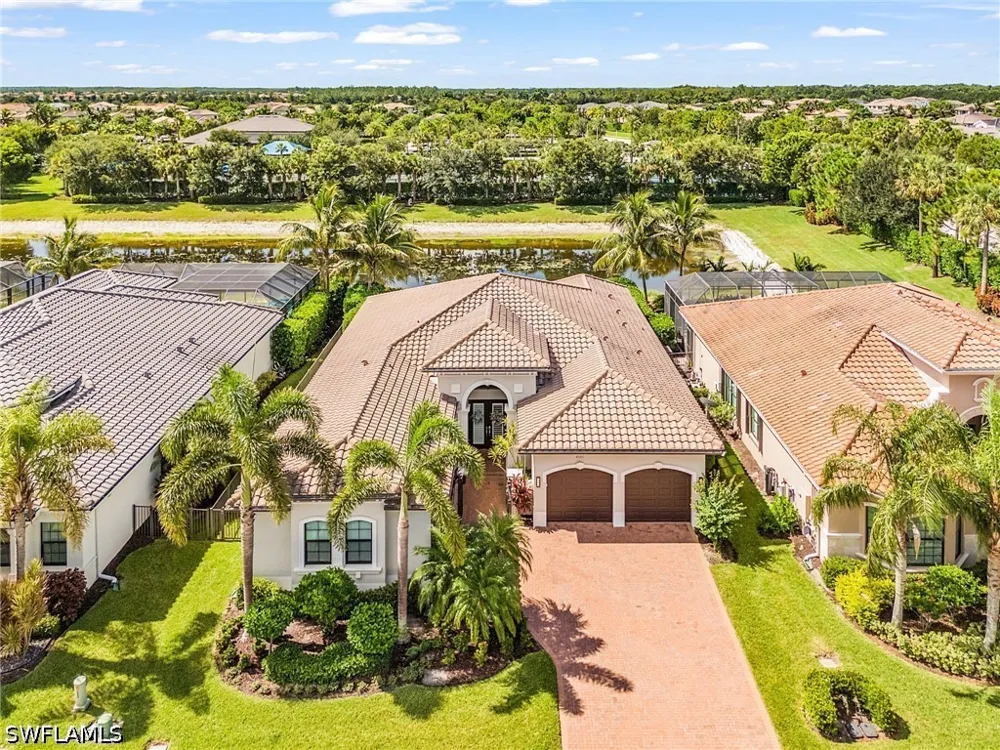 Caldera Circle Naples, FL 34119