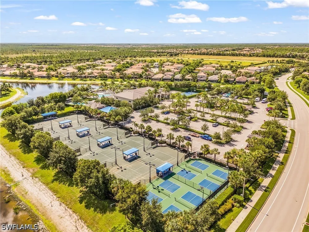 Caldera Circle Naples, FL 34119