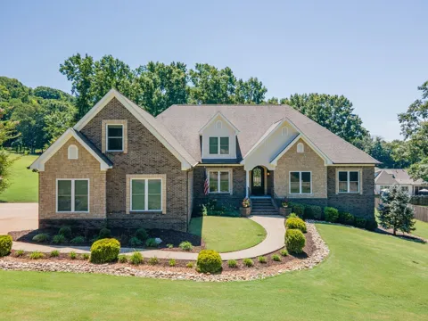 1725 Mayflower Dr
