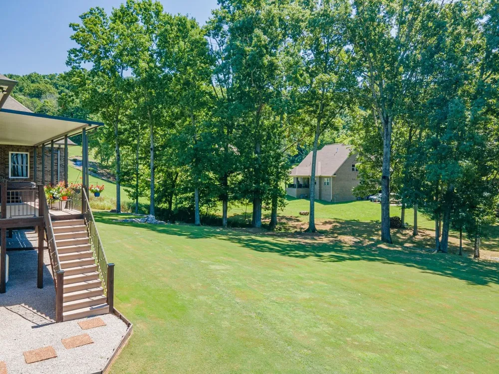 1725 Mayflower Dr Columbia, TN 38401