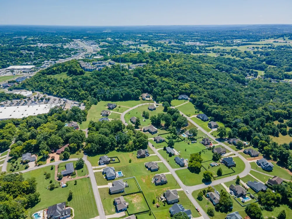 1725 Mayflower Dr Columbia, TN 38401