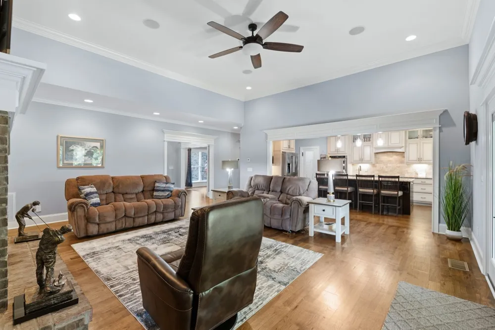 1725 Mayflower Dr Columbia, TN 38401