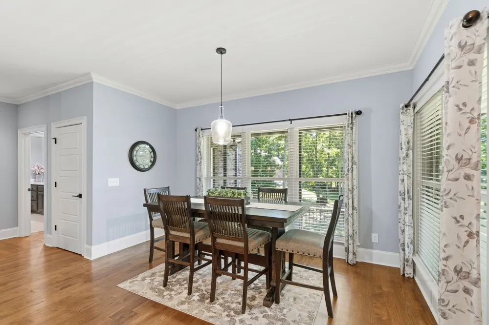 1725 Mayflower Dr Columbia, TN 38401