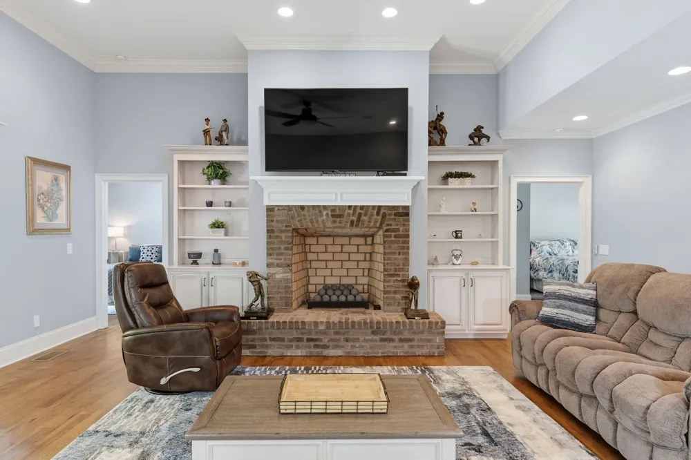 1725 Mayflower Dr Columbia, TN 38401