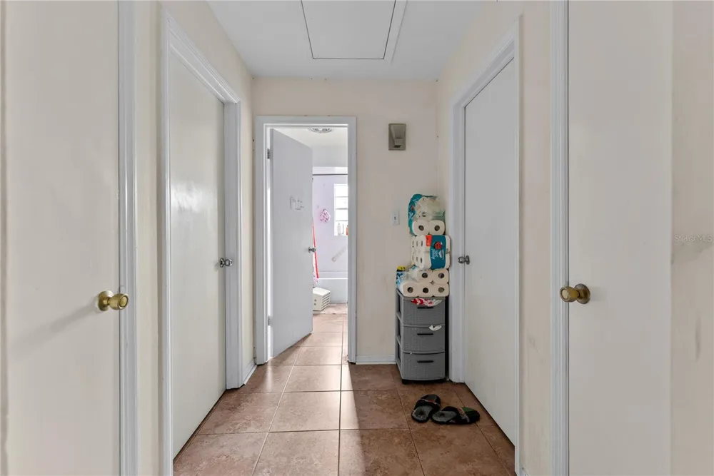 8412 GRADY AVENUE Tampa, FL 33614