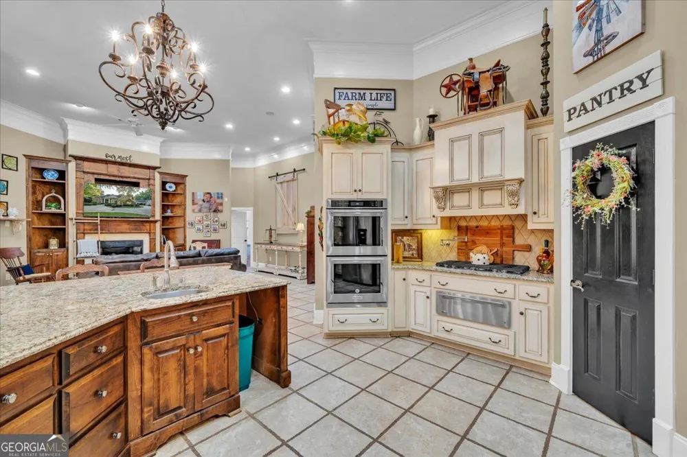 205 Walton Chase Perry, GA 31069
