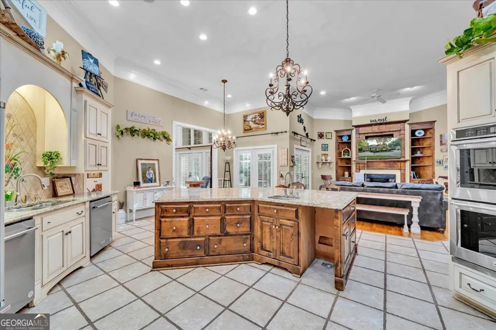 205 Walton Chase Perry, GA 31069