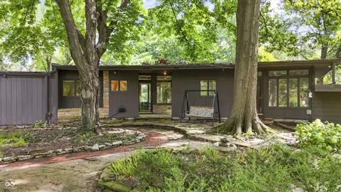 10 Overlook Drive