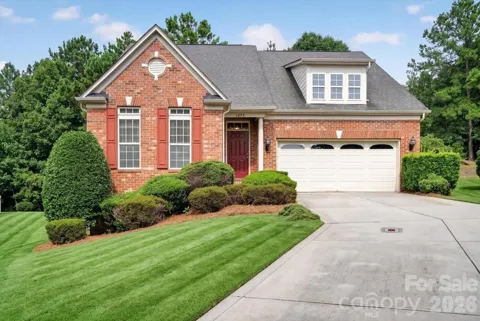 1273 Winged Foot Drive