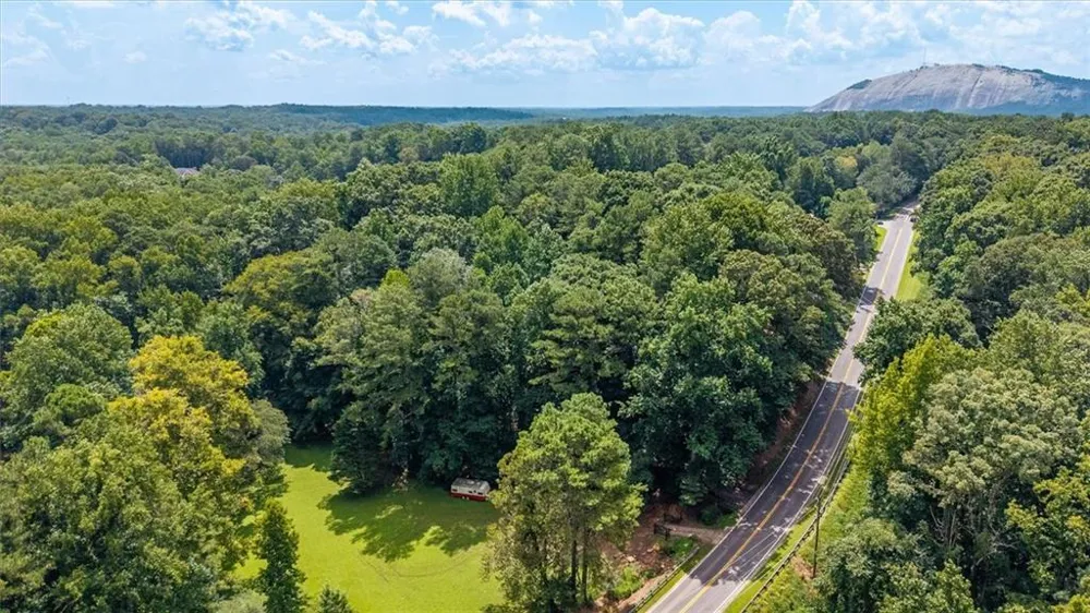 1921 Lilburn Stone Mountain Road Smoke Rise, GA 30087