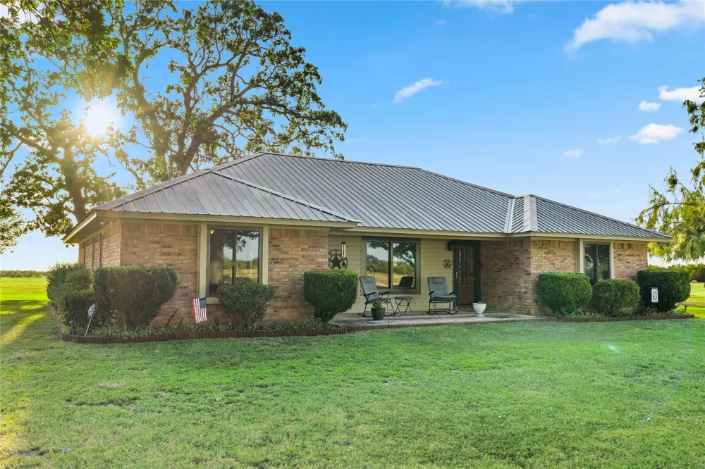 330 Farm Road 900 S Saltillo, TX 75478