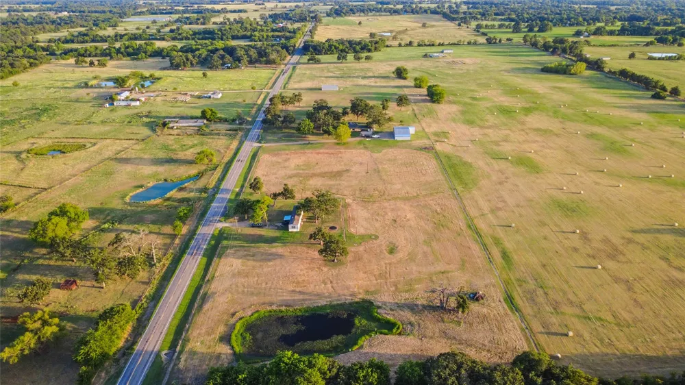 330 Farm Road 900 S Saltillo, TX 75478