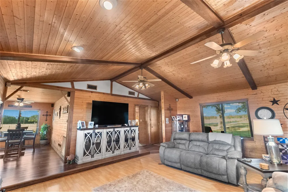 330 Farm Road 900 S Saltillo, TX 75478