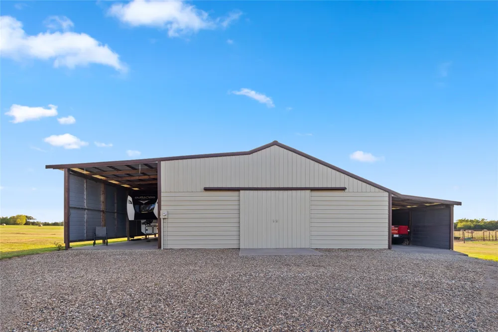 330 Farm Road 900 S Saltillo, TX 75478