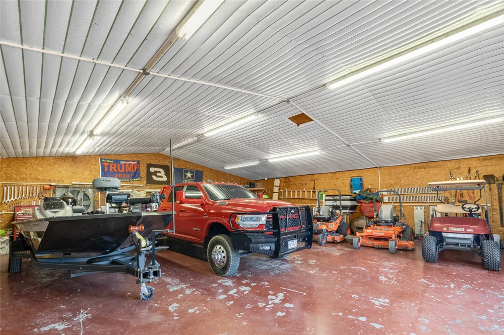 330 Farm Road 900 S Saltillo, TX 75478