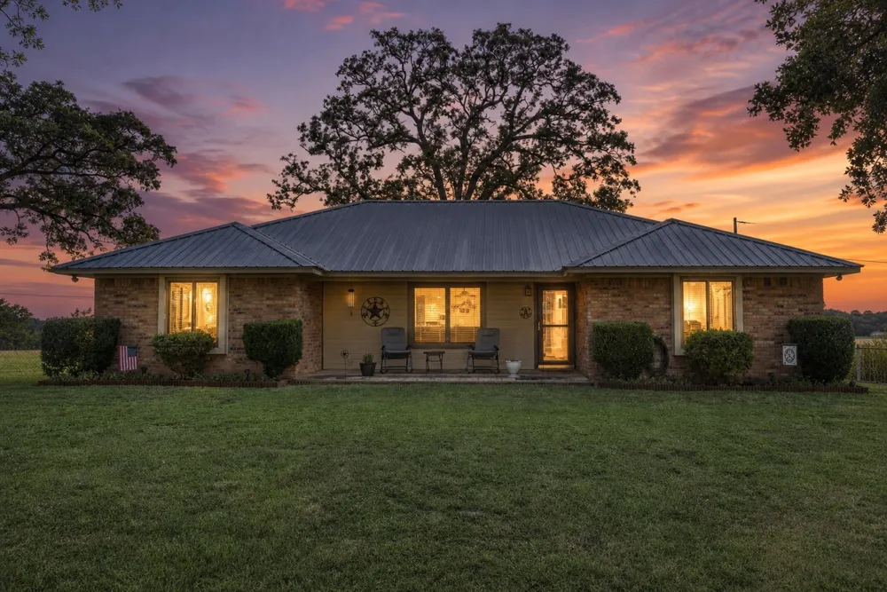 330 Farm Road 900 S Saltillo, TX 75478