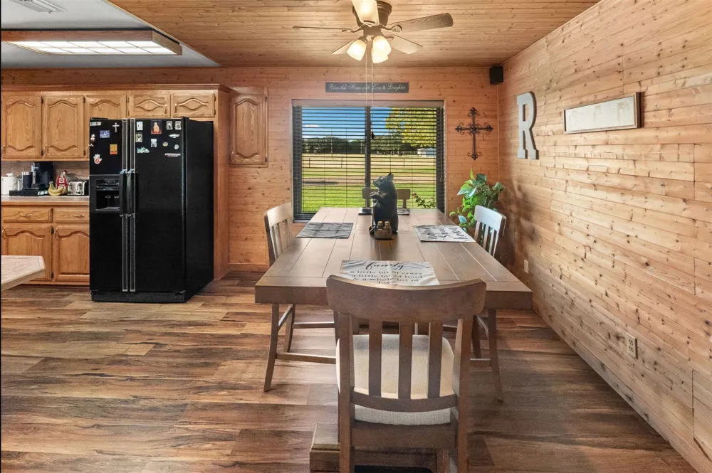 330 Farm Road 900 S Saltillo, TX 75478