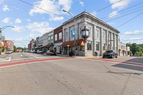 200 Main Street