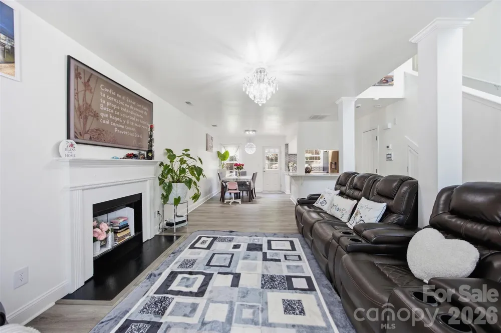 7204 Hidden Creek Drive Charlotte, NC 28214