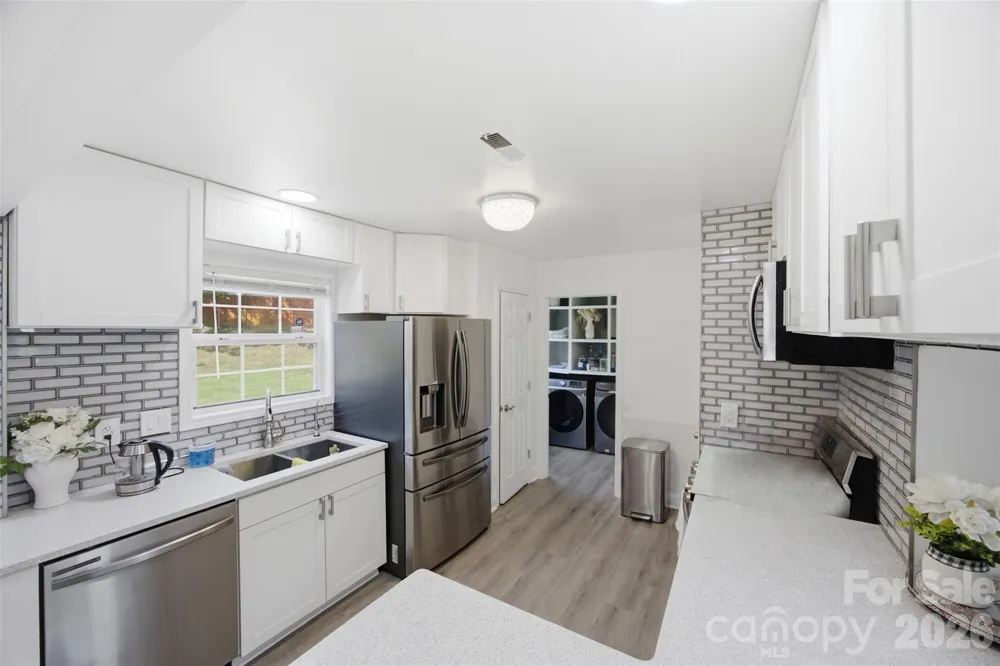 7204 Hidden Creek Drive Charlotte, NC 28214
