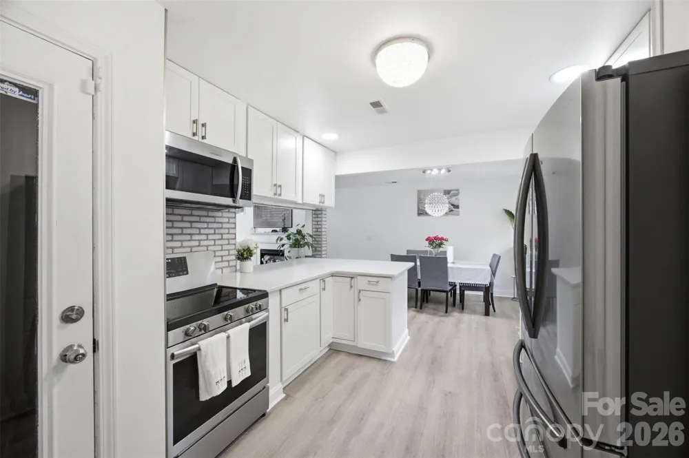 7204 Hidden Creek Drive Charlotte, NC 28214