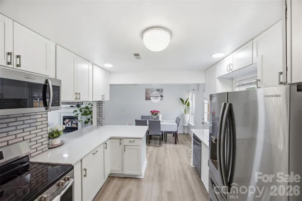 7204 Hidden Creek Drive Charlotte, NC 28214