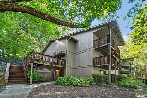 2709 Cumberland Court SE