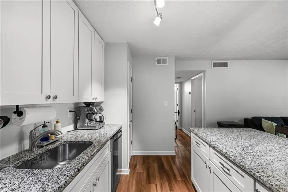 2709 Cumberland Court SE Smyrna, GA 30080