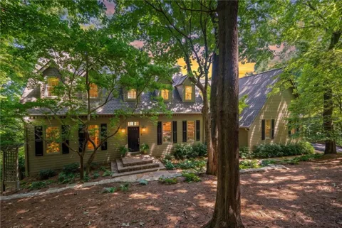 1104 Ridgeview Drive