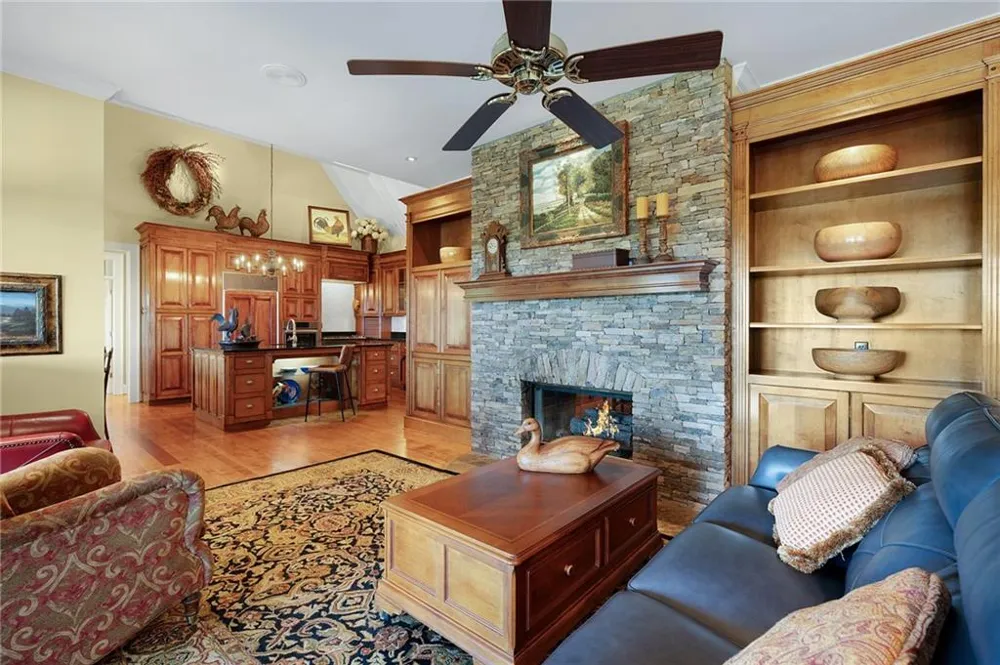 1104 Ridgeview Drive Big Canoe, GA 30143