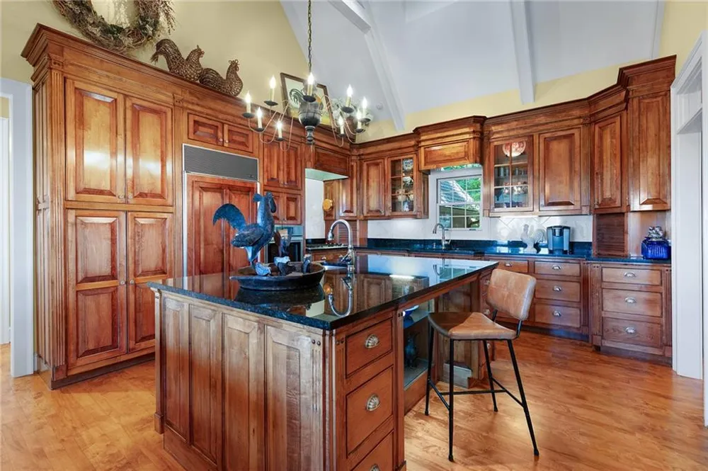 1104 Ridgeview Drive Big Canoe, GA 30143