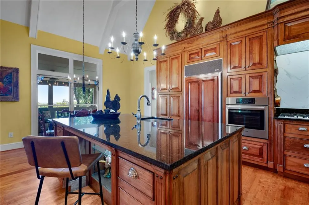1104 Ridgeview Drive Big Canoe, GA 30143