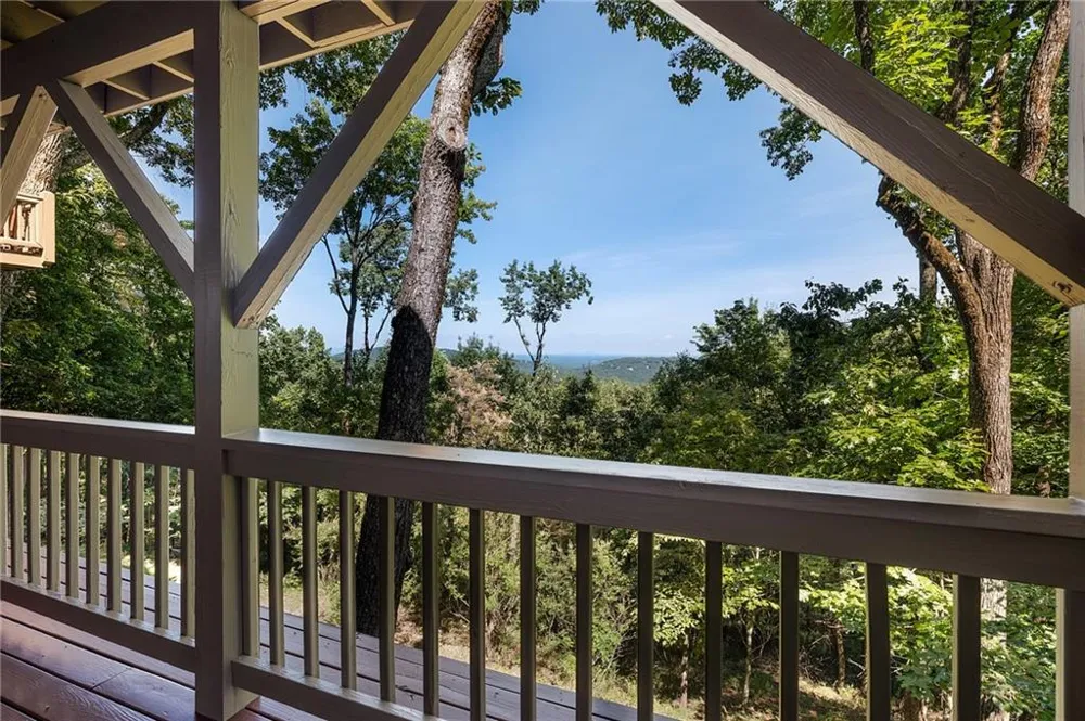 1104 Ridgeview Drive Big Canoe, GA 30143