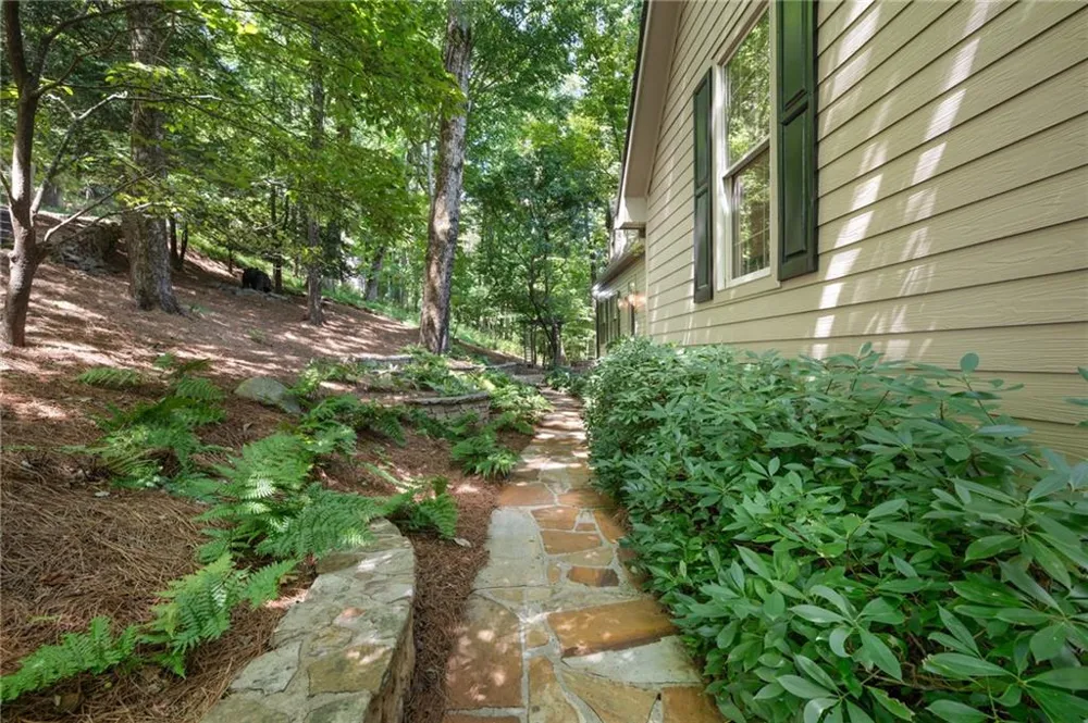 1104 Ridgeview Drive Big Canoe, GA 30143
