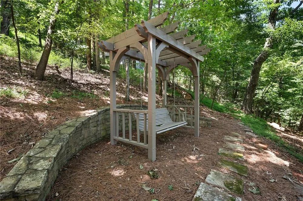 1104 Ridgeview Drive Big Canoe, GA 30143