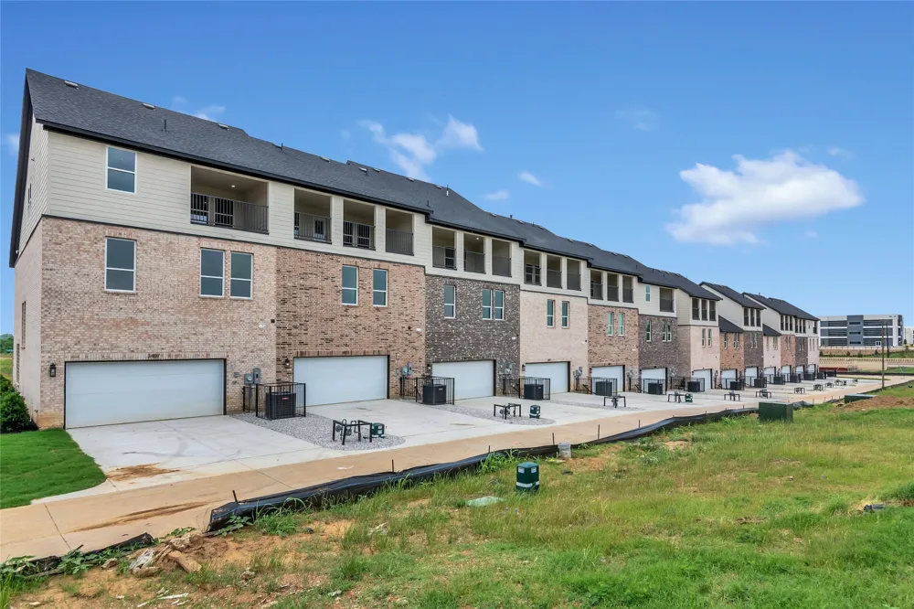 3411 Sanjeev Drive Irving, TX 75060