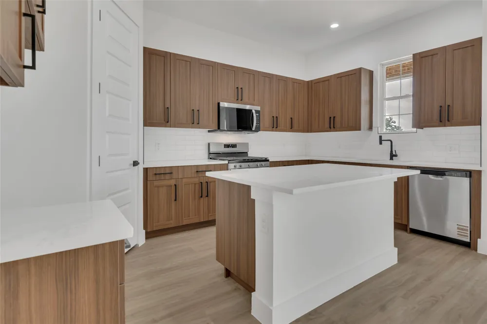 3411 Sanjeev Drive Irving, TX 75060