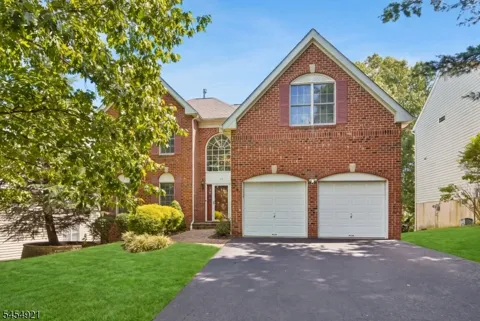 12 Watchung Dr