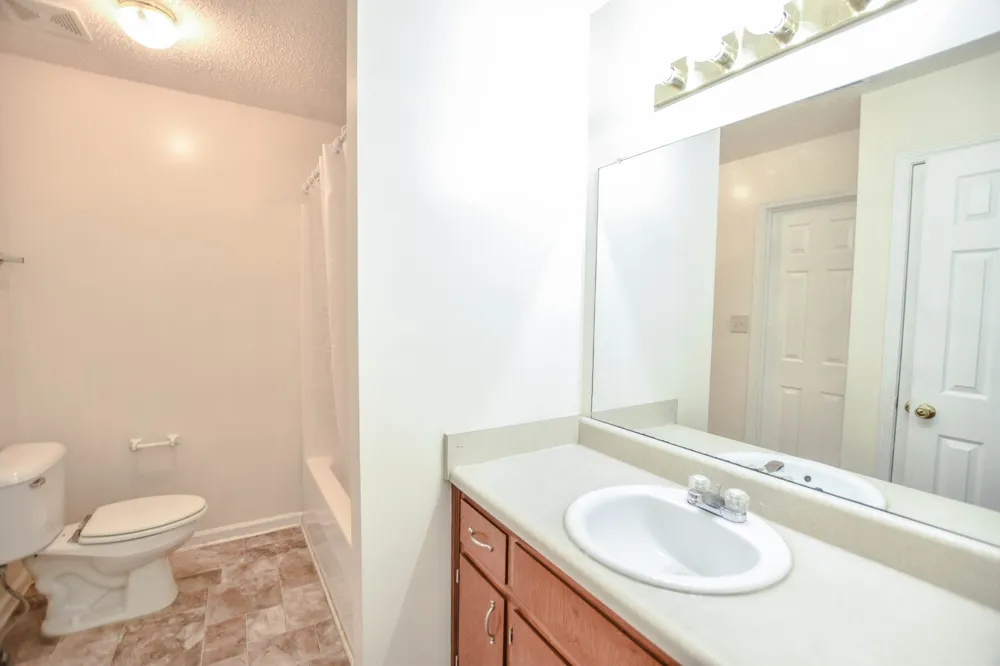 2805 Cobalt Drive #D Clarksville, TN 37040