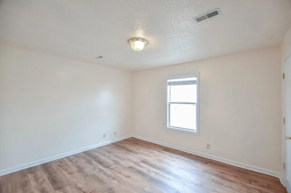 2805 Cobalt Drive #D Clarksville, TN 37040