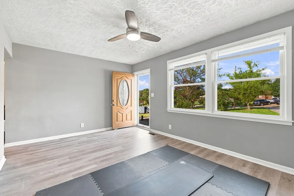 106 River Rd Hendersonville, TN 37075