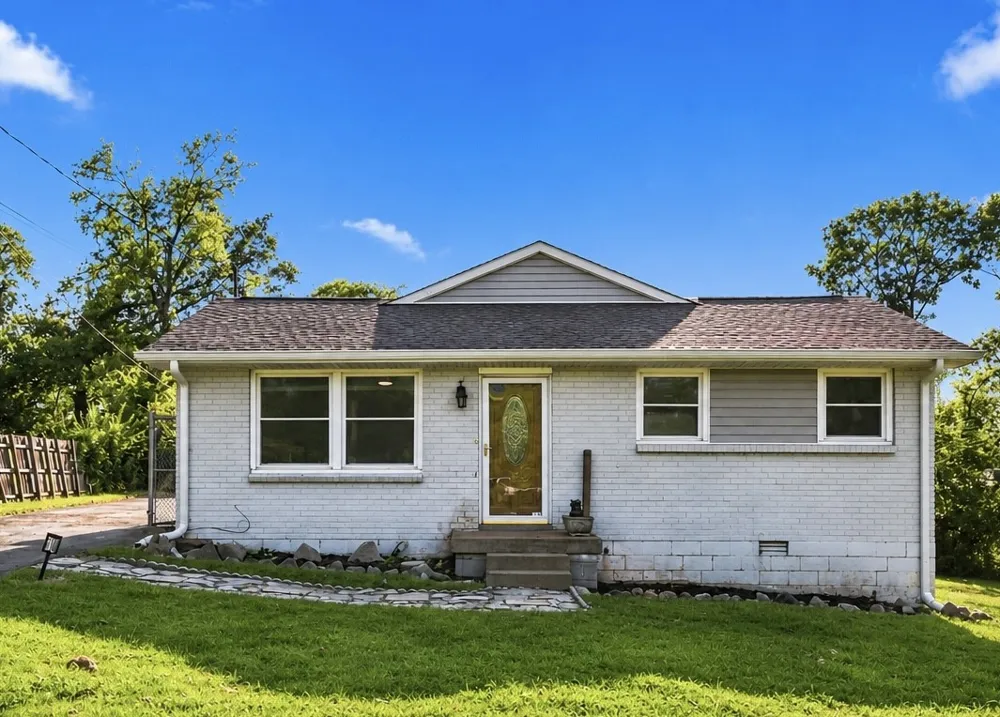 106 River Rd Hendersonville, TN 37075