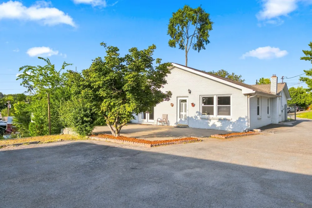 106 River Rd Hendersonville, TN 37075