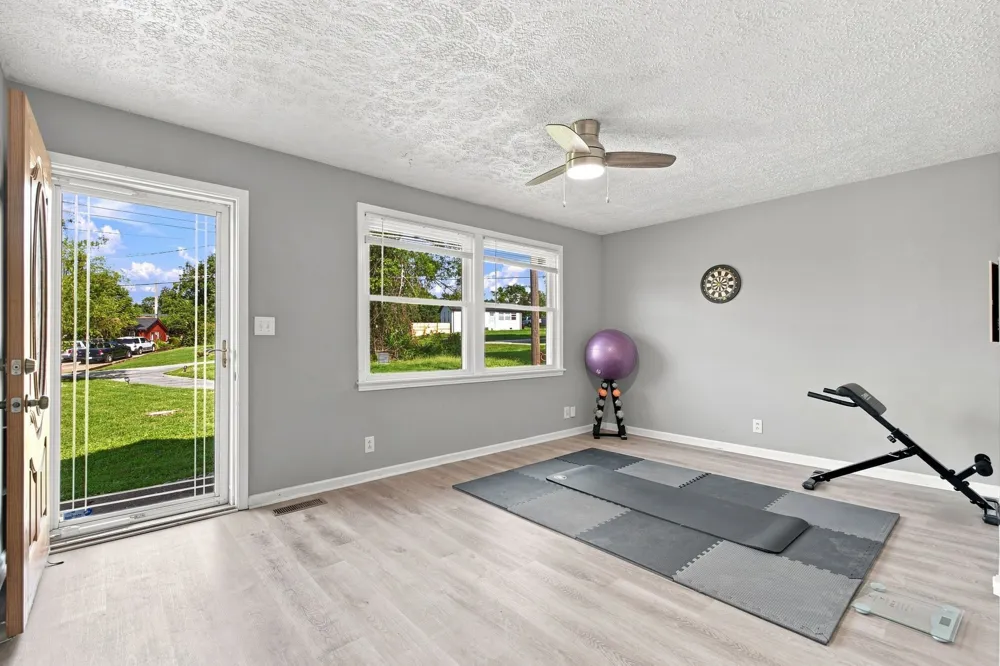 106 River Rd Hendersonville, TN 37075