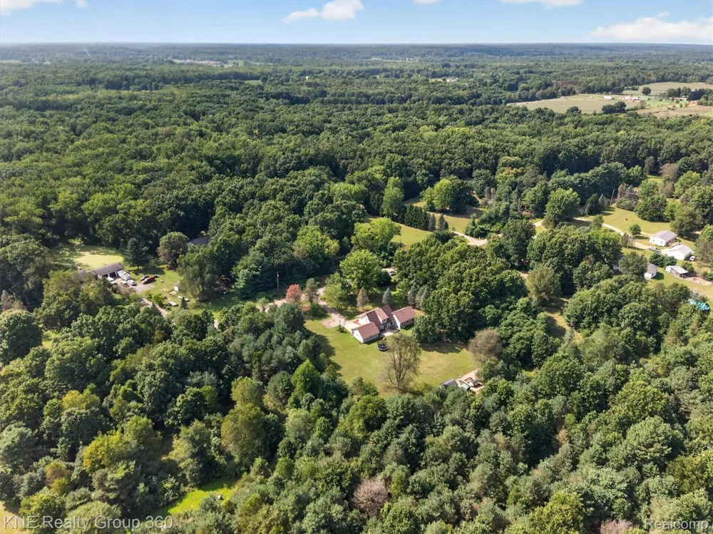 9647 Bellevue Road Pennfield Charter Township, MI 49014