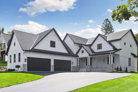 2631 Orchard Lane