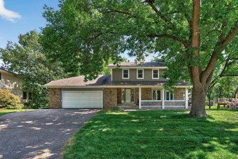 10141 Laurel Drive
