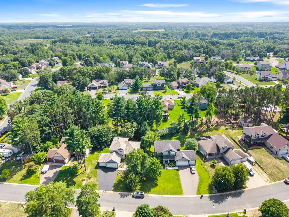 13781 9th Avenue S Zimmerman, MN 55398
